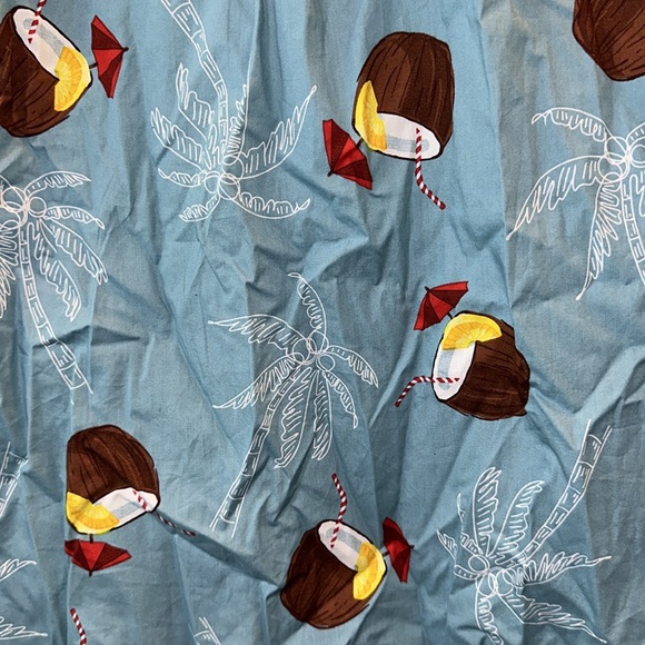 NWT Men’s Free Planet Buttons Down Short Sleeves Coconut Tropical Shirt Medium - Picture 5 of 7